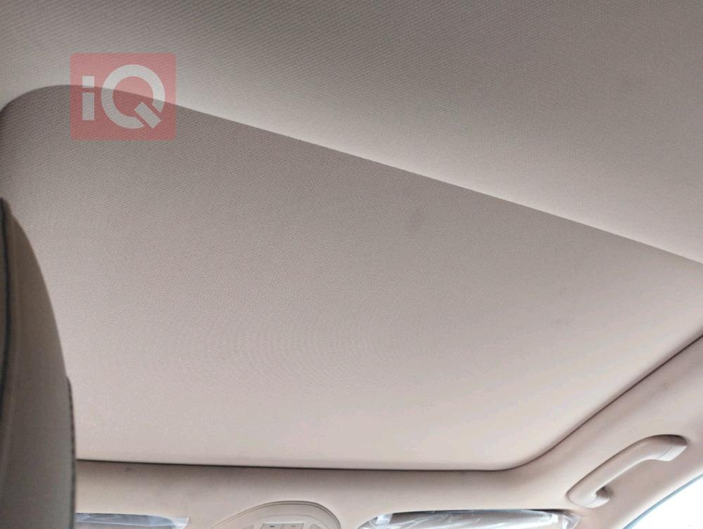 جنسس G70
